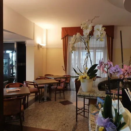 Hotel Residence Villa Jolanda-2